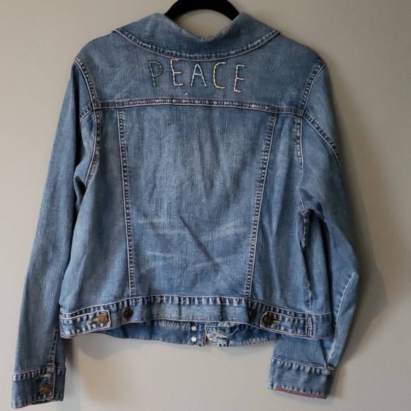 Unique Jean jacket - Picture 5 of 7